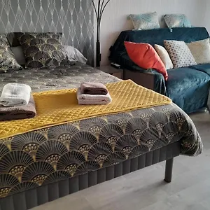 Face A La Apartment